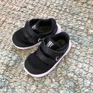 Nike Sneakers Size 6 Toddler
